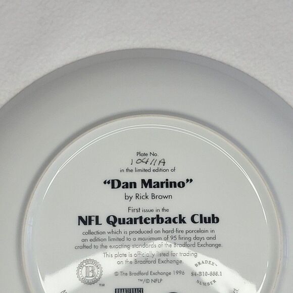 1996 Bradford Exchange Dan Marino NFL Quarterback Club 8" Plate Miami Dolphins - Picture 6 of 11